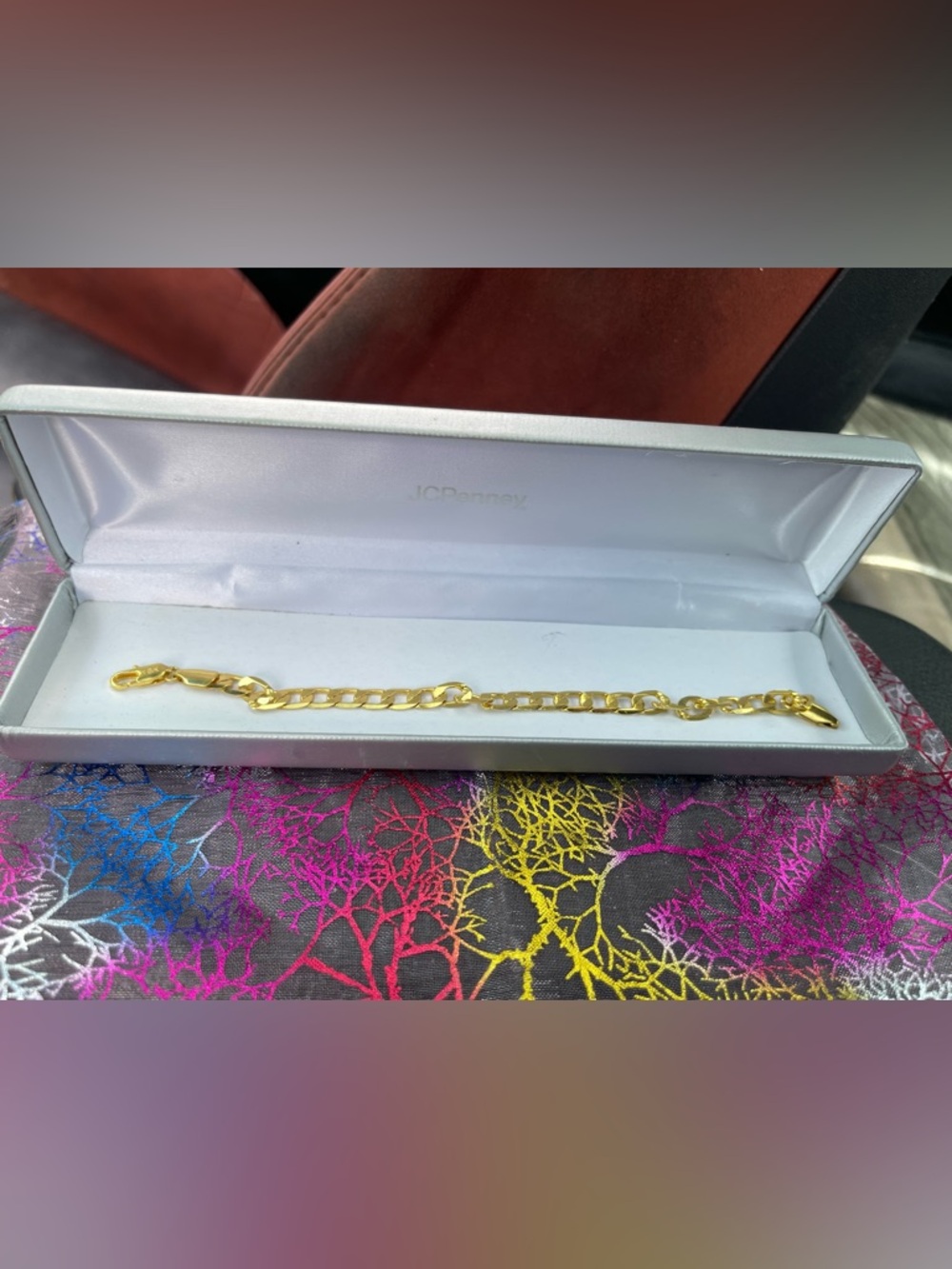 1 bracelet